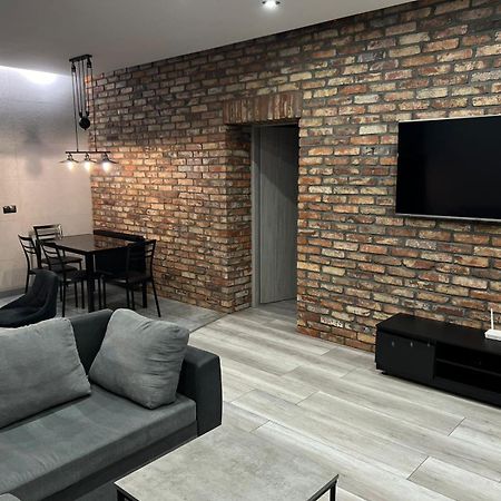 Raciborska Royal Apartment - Miejsce Parkingowe Na Parkingu Strzezonym Gliwice Exterior foto