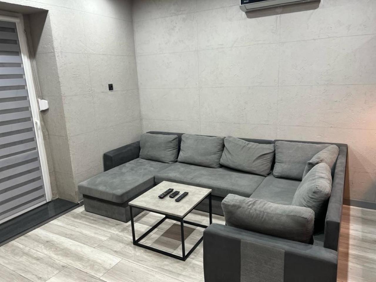 Raciborska Royal Apartment - Miejsce Parkingowe Na Parkingu Strzezonym Gliwice Exterior foto