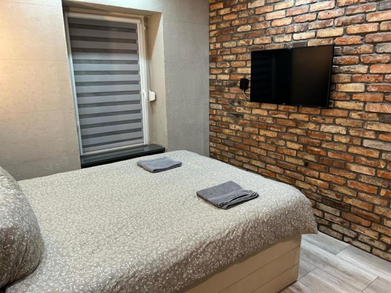 Raciborska Royal Apartment - Miejsce Parkingowe Na Parkingu Strzezonym Gliwice Exterior foto